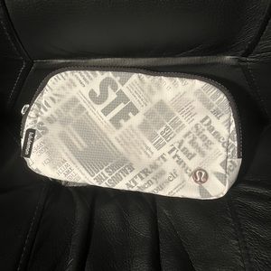 LULULEMON everywhere belt bag